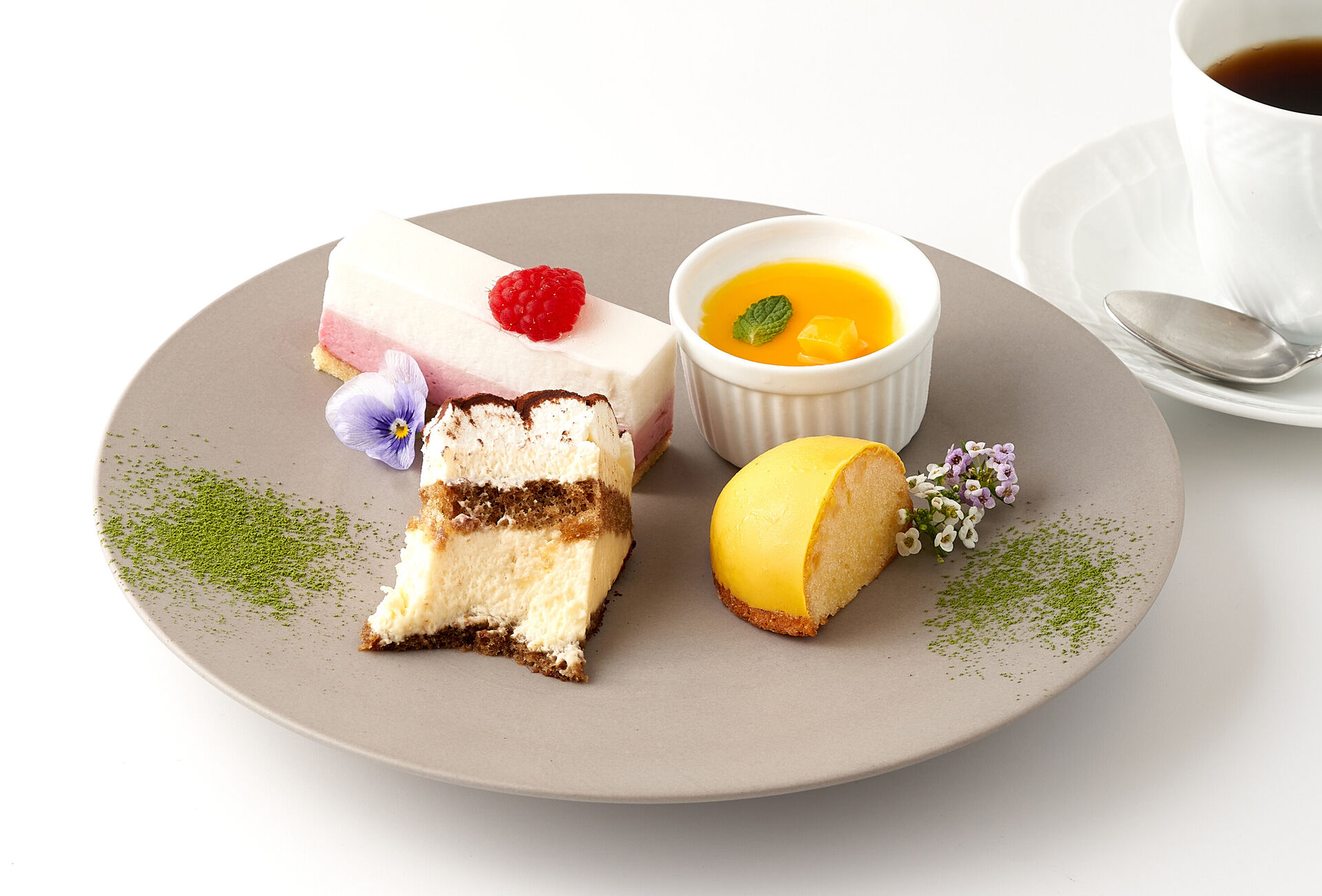 本日のドルチェ盛り合わせ&ドリンクセット