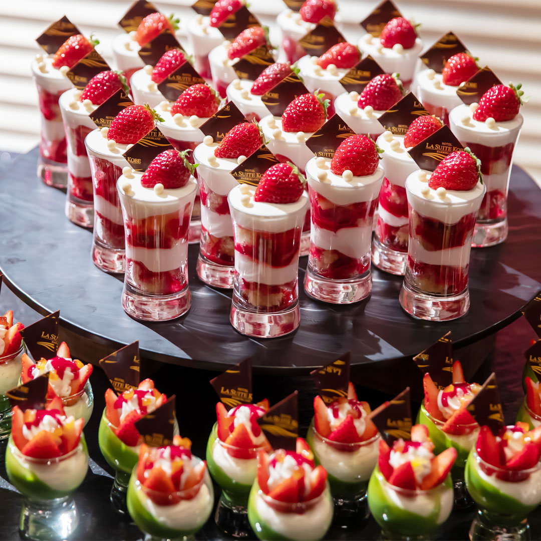 STRAWBERRY RED BUFFET 2021 ~Masquerade~メイン画像